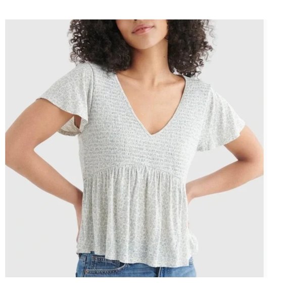 Lucky Brand Tops - Lucky Brand | NWT Ivory Floral V-Neck Ruffled Hem Smock Baby Doll Blouse Size L